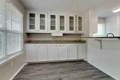 16854 Gleneagle Drive N, Conroe, TX 77385 - Photo 9