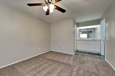 16854 Gleneagle Drive N, Conroe, TX 77385 - Photo 11