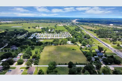 1108 Silliman Street, Sealy, TX 77474 - Photo 7