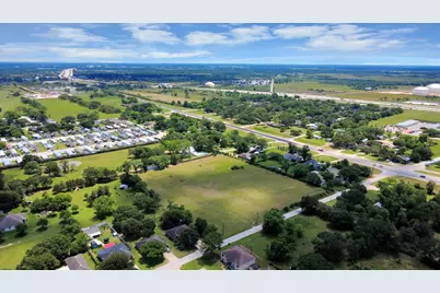 1108 Silliman Street, Sealy, TX 77474 - Photo 1