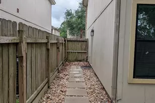 2937 La Estancia Ln, Houston, TX 77093 - Photo 5