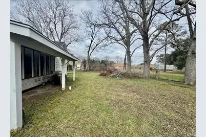 188 Elm Street, Blessing, TX 77419 - Photo 19