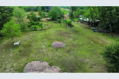 124 County Road 621, Dayton, TX 77535 - Photo 17