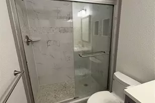 9006 Winding River Dr, Houston, TX 77088 - Photo 25