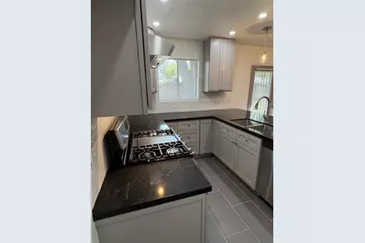 9006 Winding River Drive, Houston, TX 77088 - Photo 9