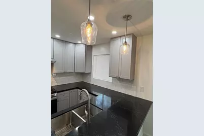 9006 Winding River Drive, Houston, TX 77088 - Photo 11