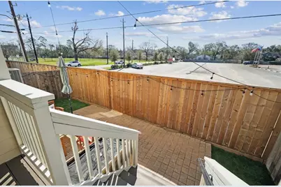 1109 Beasley Hills Lane, Houston, TX 77008 - Photo 23