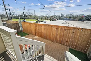 1109 Beasley Hills Ln, Houston, TX 77008 - Photo 23