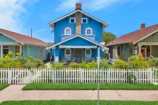 3212 Ave R 1/2, Galveston, TX 77550 - Photo 1