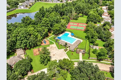 17902 Saint Emilion Court, Spring, TX 77379 - Photo 5