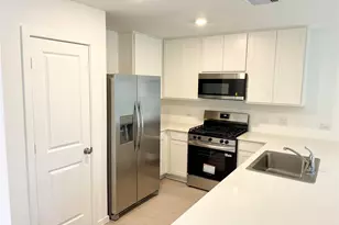 6330 Breakaway Grv Dr, Katy, TX 77493 - Photo 9