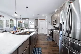 1730 Yaupon Trail Ct, Alvin, TX 77511 - Photo 7