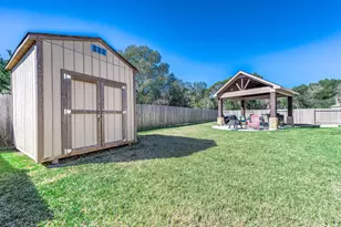 1730 Yaupon Trail Ct, Alvin, TX 77511 - Photo 29
