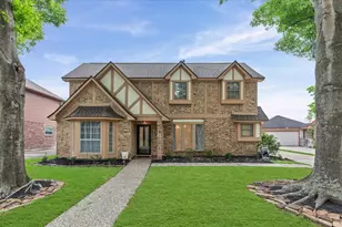 110 Shadow Wood Dr, Sugar Land, TX 77498 - Photo 1