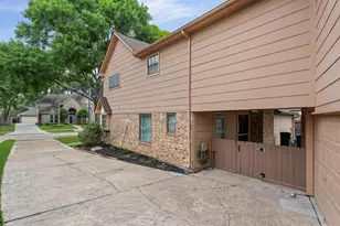 110 Shadow Wood Dr, Sugar Land, TX 77498 - Photo 5