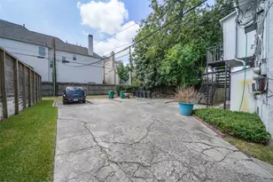 1517 Bonnie Brae St, Houston, TX 77006 - Photo 37