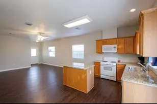 235 N Fowlkes St, Sealy, TX 77474 - Photo 5