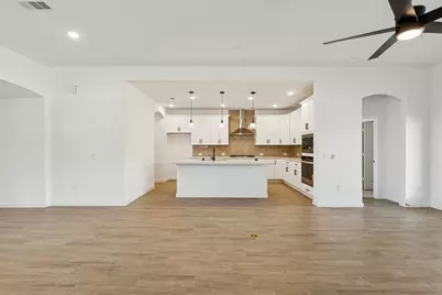 15921 Hayes Market Loop, Conroe, TX 77378 - Photo 3