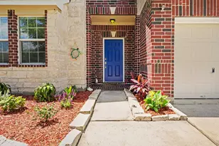 4506 Legends Bay Dr, Baytown, TX 77523 - Photo 5