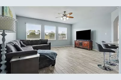 4506 Legends Bay Drive, Baytown, TX 77523 - Photo 7
