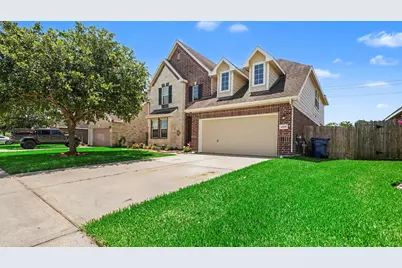 4506 Legends Bay Drive, Baytown, TX 77523 - Photo 3