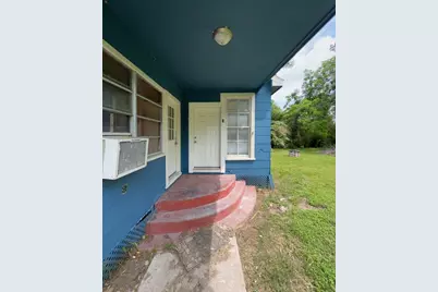 310 N Rock Island St #3, Angleton, TX 77515 - Photo 1