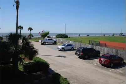7000 Seawall Boulevard #1124, Galveston, TX 77551 - Photo 19