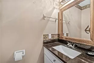 13901 Hollowgreen Dr, Houston, TX 77082 - Photo 13