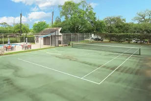 13901 Hollowgreen Dr, Houston, TX 77082 - Photo 27