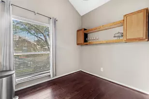 13901 Hollowgreen Dr, Houston, TX 77082 - Photo 11