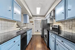 13901 Hollowgreen Dr, Houston, TX 77082 - Photo 9