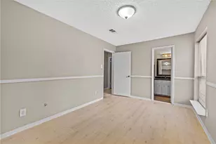 13901 Hollowgreen Dr, Houston, TX 77082 - Photo 17