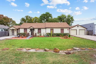 405 N Magnolia Street, Highlands, TX 77562 - Photo 1