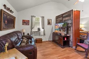 405 N Magnolia St, Highlands, TX 77562 - Photo 25