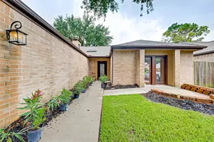 1375 Beaujolais Ln, Houston, TX 77077 - Photo 3