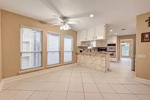 1375 Beaujolais Ln, Houston, TX 77077 - Photo 9