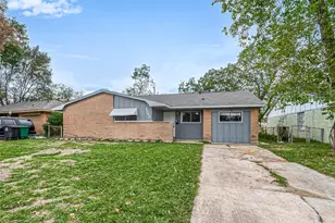 5646 Cedarburg Dr, Houston, TX 77048 - Photo 1