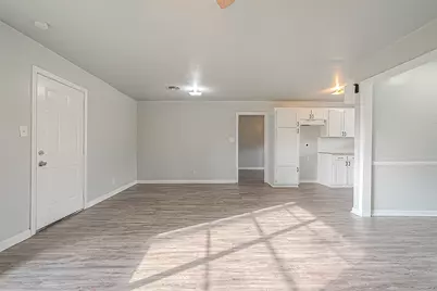 5646 Cedarburg Drive, Houston, TX 77048 - Photo 13