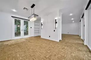 33 River Hollow Ln, Houston, TX 77027 - Photo 5