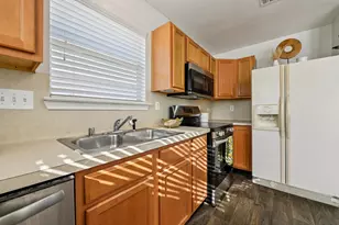 5049 Hauna Ln, Dickinson, TX 77539 - Photo 9