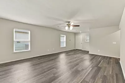 10627 Red Orchid Drive, Houston, TX 77016 - Photo 13
