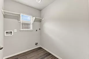 10627 Red Orchid Dr, Houston, TX 77016 - Photo 9