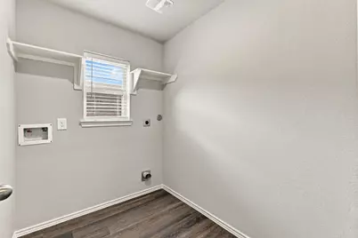 10627 Red Orchid Drive, Houston, TX 77016 - Photo 9