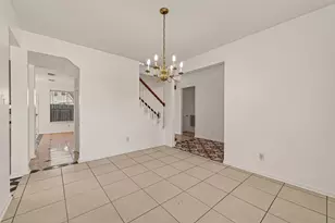 16315 April Ridge Dr, Houston, TX 77083 - Photo 7