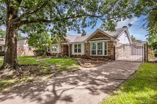 947 Thornton Rd, Houston, TX 77018 - Photo 3