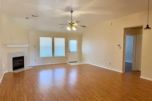 1214 28th Ave N, Texas City, TX 77590 - Photo 3