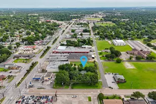 916 E James St, Baytown, TX 77520 - Photo 39