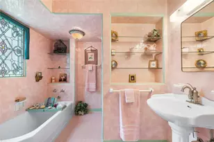 916 E James St, Baytown, TX 77520 - Photo 27