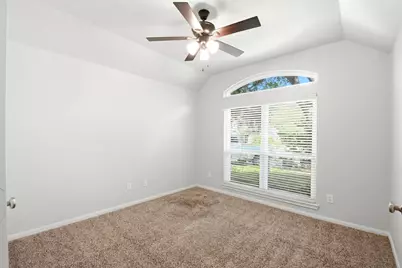 31710 Midlake Park, Conroe, TX 77385 - Photo 7