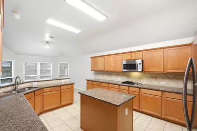 31710 Midlake Park, Conroe, TX 77385 - Photo 15
